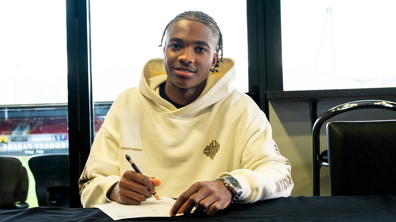 Behind the Scenes | Tanatswa Nyakuhwa's First Day at Newport County