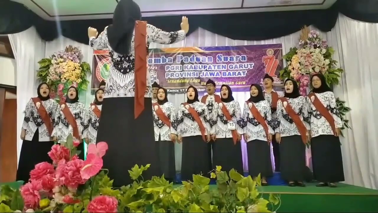 JUARA 1 LOMBA PADUAN SUARA TINGKAT KABUPATEN# KEC.LELES KAB.GARUT# HUT PGRI KE 77# MARS & HYMNE PGRI