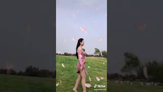 Gái múp Gái múp