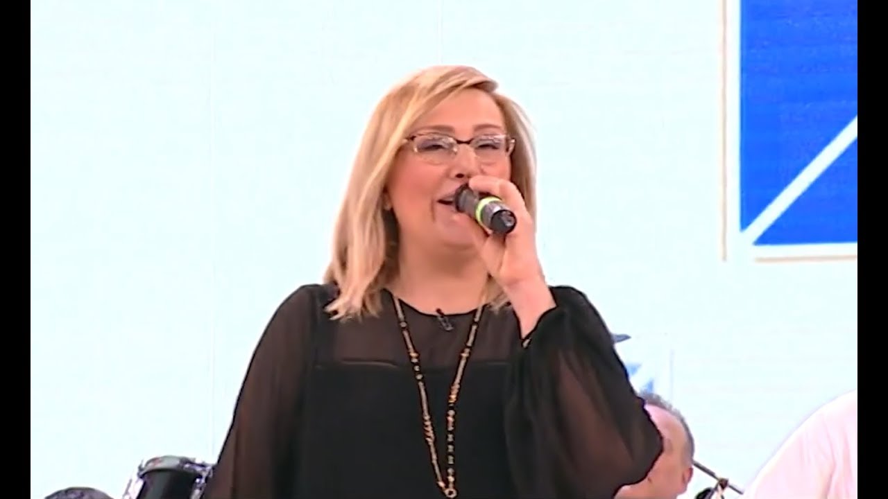 Časlav Ljubenović i Leontina Vukomanović - Bato, bato