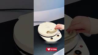 Multifunctional Electric Griddle: Versatile Pancake Maker 🍳 Cook, Bake &amp; Grill!