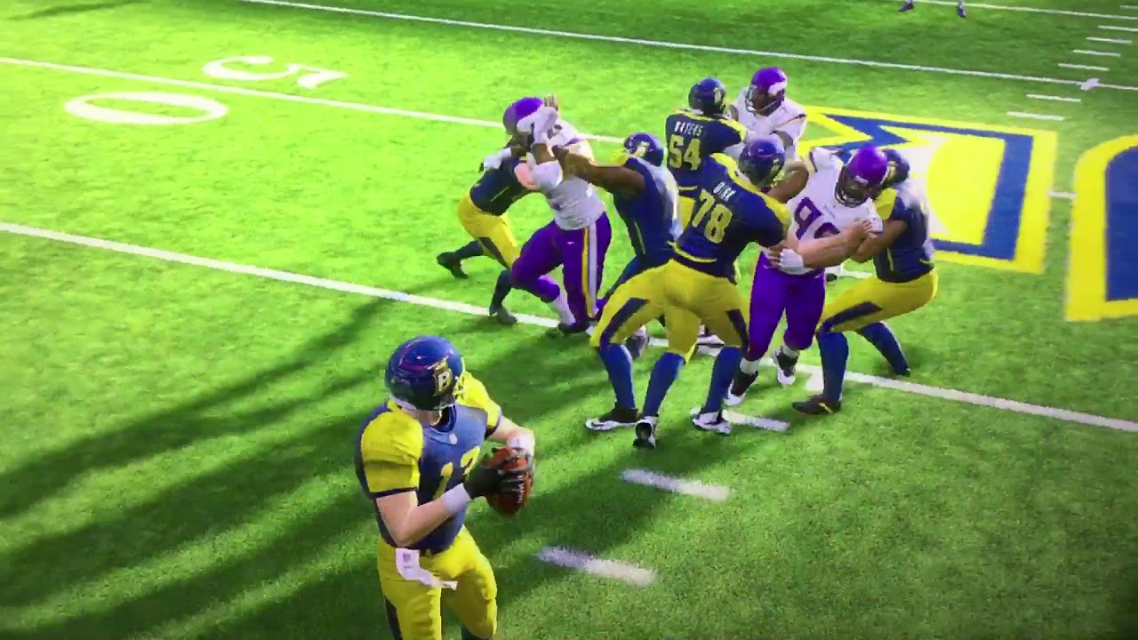 Ed Too Tall Jones is SO GOOD