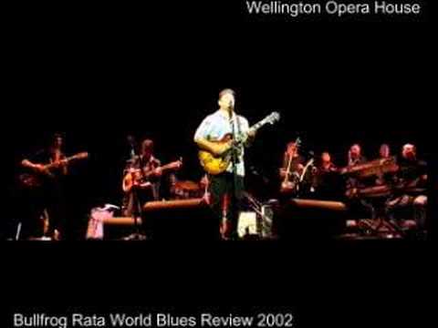 Bullfrog Rata live at the Wellington Opera House 2...