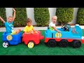 Vlad y Niki juegan con trenes de juguete y otras historias con Baby Chris