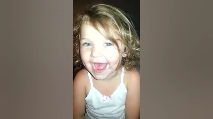 My Lexa Lynn singing lol