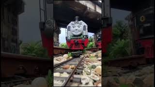 Kereta Asli Berubah Wujud Jadi Kereta Thomas