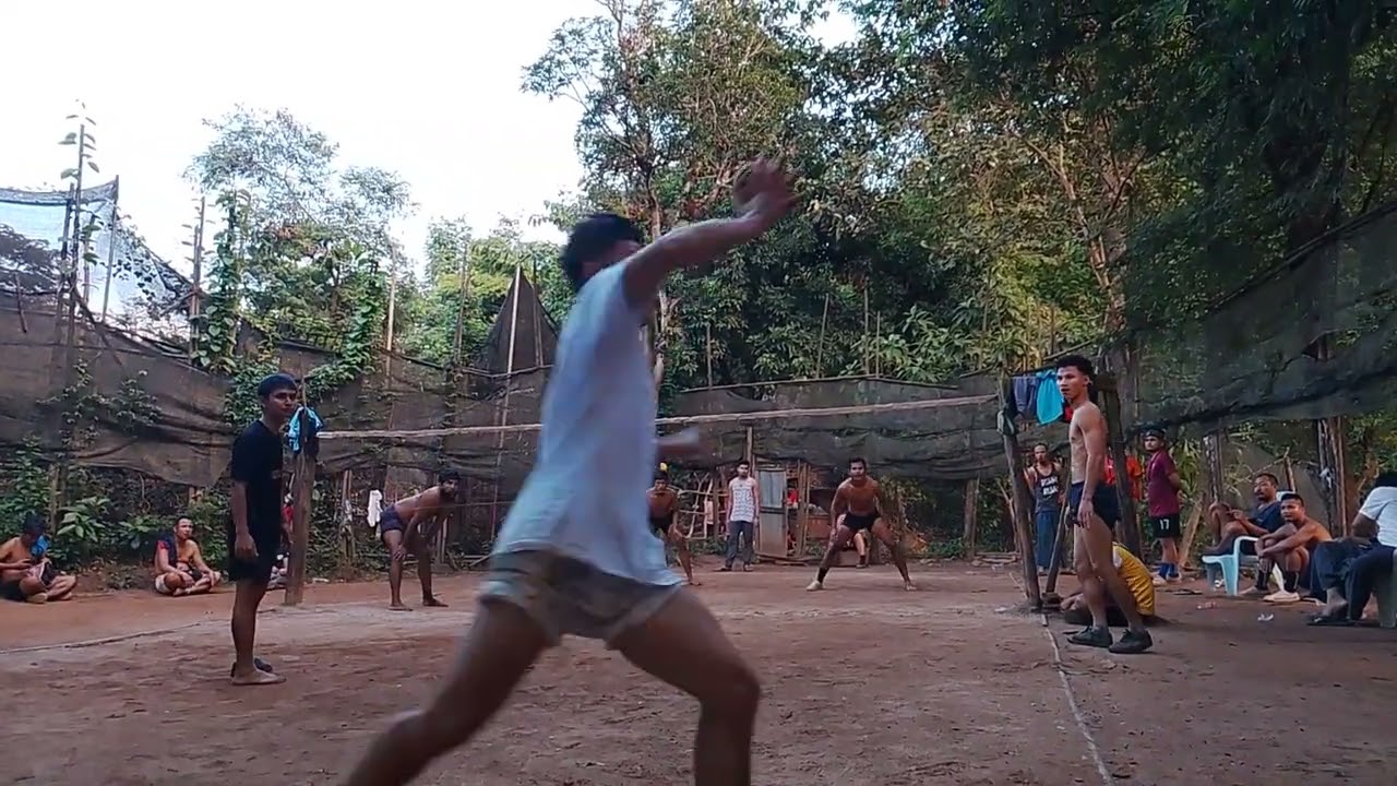 ဘဲကလော်ပွဲကောင်းပိုက်ကျော်ခြင်းပွဲ