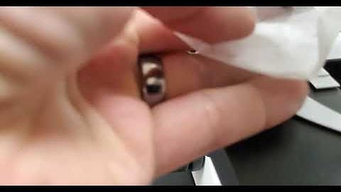 Cleaning the oil immersion objective