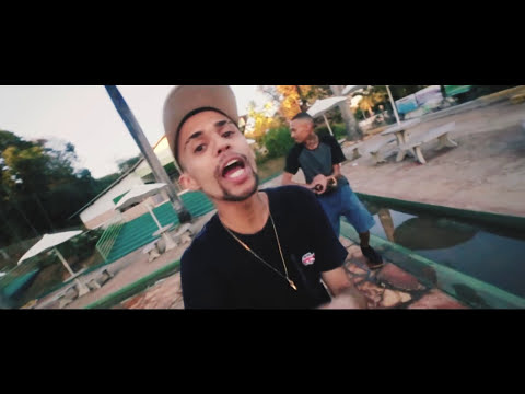MC L da vinte - Vai com o popo no chão (Clipe oficial) Part. MC AK e MC Kisk
