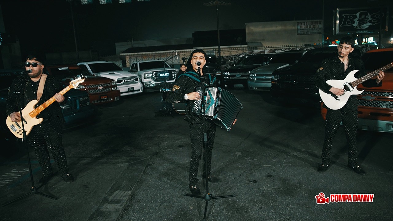 Los Creadores De Legado - 18 Libras (En Vivo)