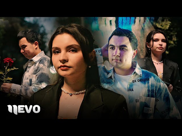 Қынаптың кең ашылған фотосы Секс әйелді шеңбер бойымен айналып өтті