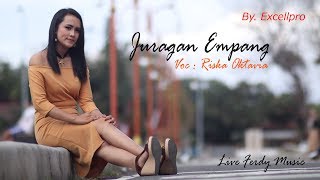 RISKA OKTAVIA - JURAGAN EMPANG (Official video live)