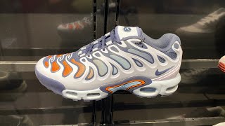 Nike Air Max Plus Drift (Football Grey/Aquarius Blue/Total Orange/Thunder Blue) - SKU: FD4290-004