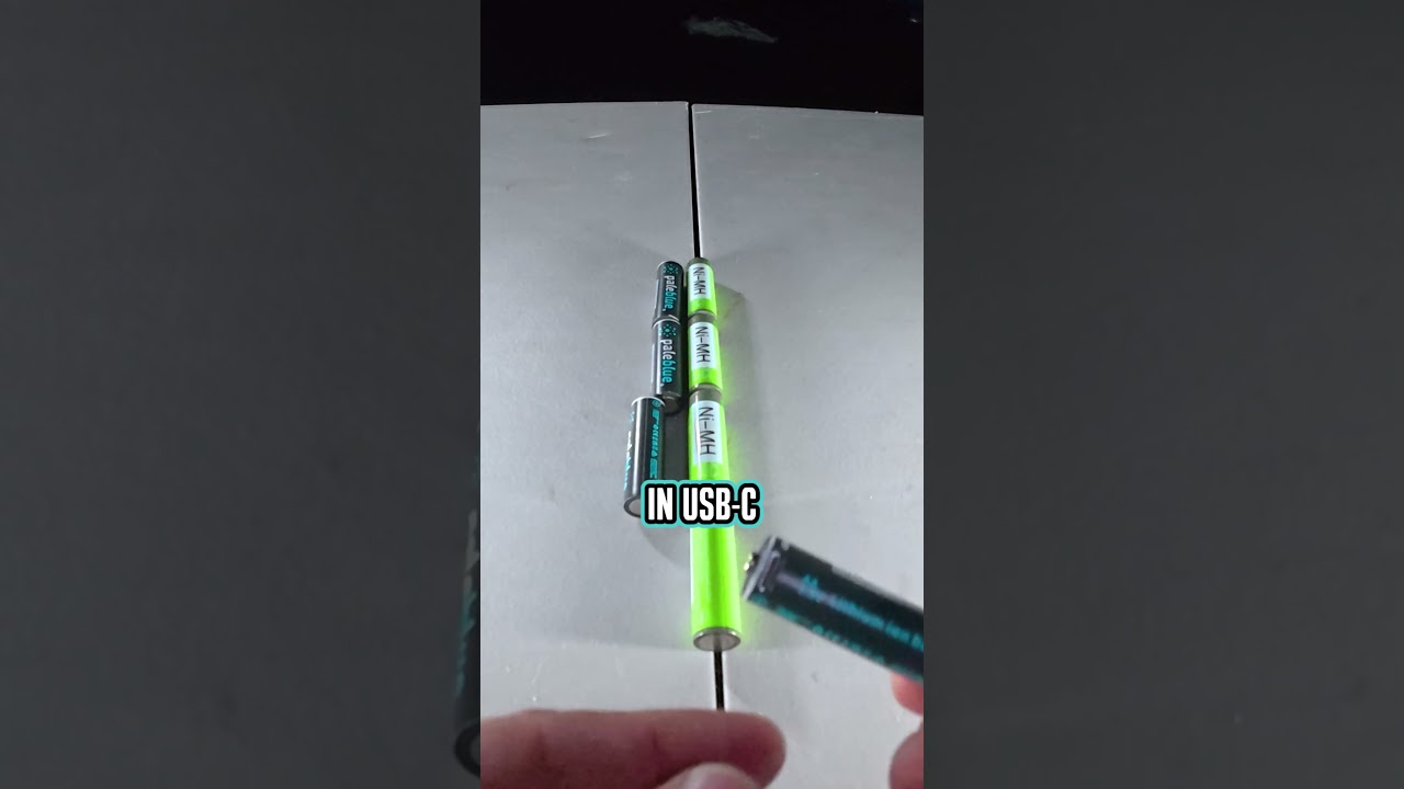 Why AA Batteries Can DAMAGE Your Flashlight ⚠️ (1.5V vs 1.2V Explained)