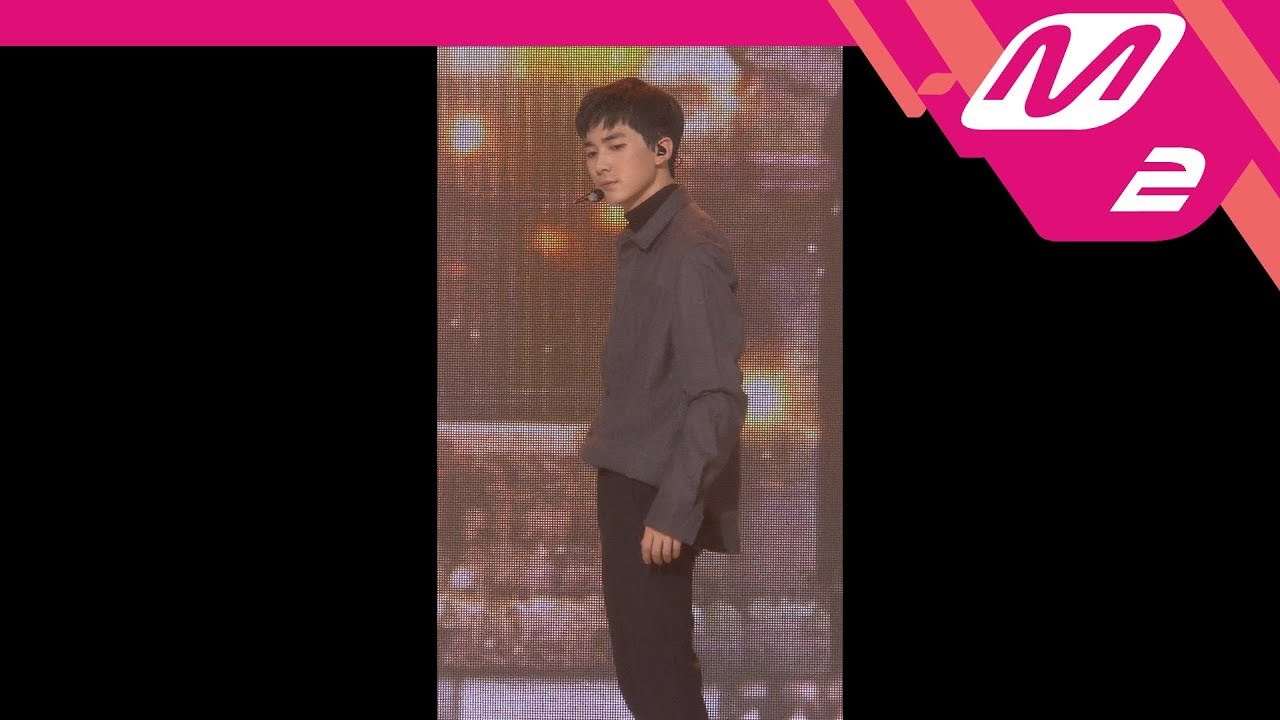 アロン「Love Paint」公式Fancamのサムネイル