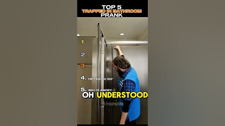 trapped in the bathroom prank 💀#funny #ranking #pranks #bathroom #bathroomprank