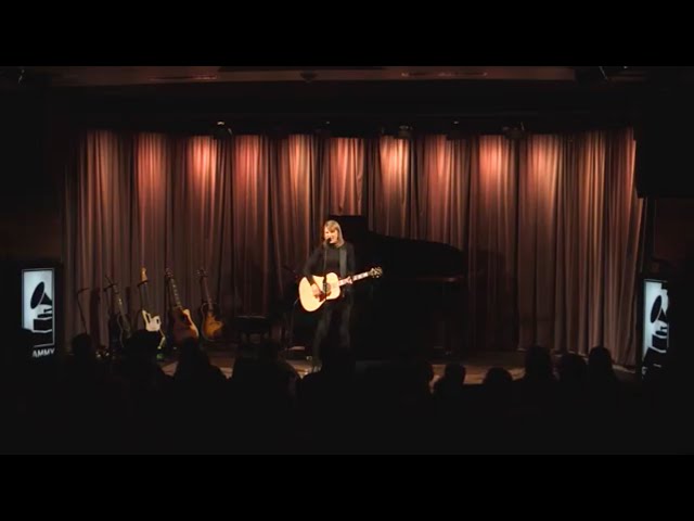 Taylor performs "Blank Space" at The GRAMMY Museum