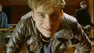 Miniatura de "Blur - Charmless Man (Official Music Video)"