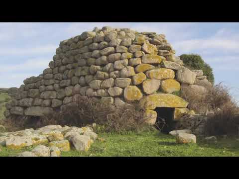 Video: Dentro i Nuraghi, le antiche torri di pietra della Sardegna