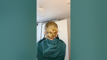 Messy Bun Tutorial✨ #hairstyle #frisuren #hairtutorial #messybun #lowbun #bun