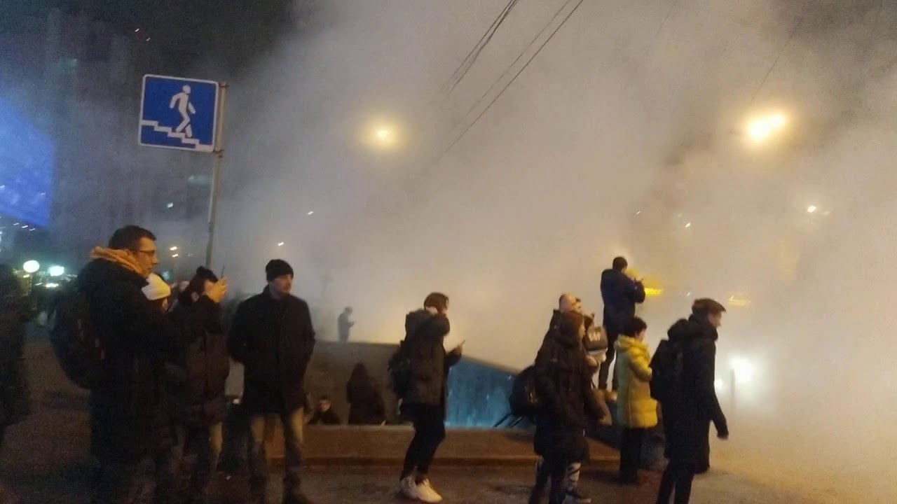 Потоп в Ocean plaza. Авария водопровода. Киев Лыбедская площадь 13. 01 ...