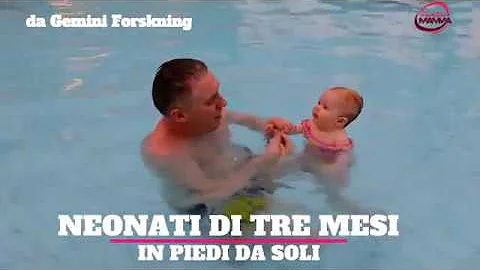 Quando il neonato si tocca i piedi?