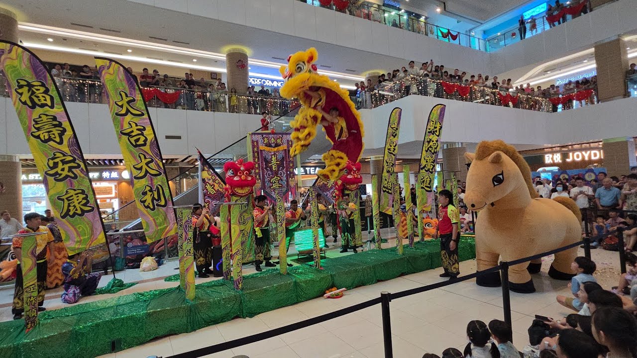 2026 lion dance on high poles at The Kallang Leisure park 