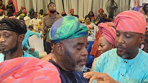 FUNSHO ADEOLU DANCE AWAY HIS SORROW AT HIS MUM FIBAL BURIAL