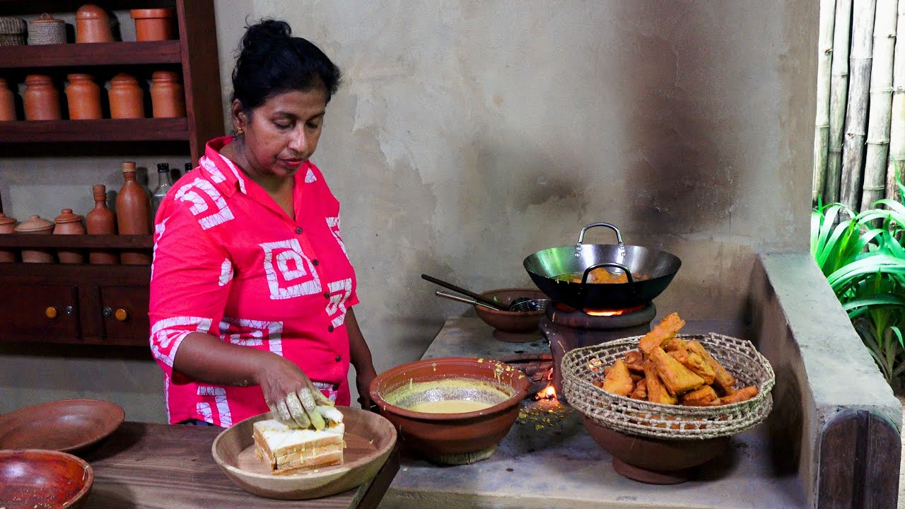 Potato Bread Pakora Recipe | She is cooking Crispy Bread Pakora in her traditional village kitchen