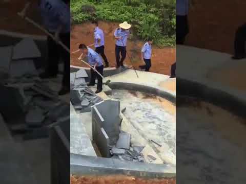 Grave of Miles Maochun Yu's Father in China Destroyed  前美國國務卿蓬佩奧首席中國政策規劃顧問余茂春父亲坟墓被毁