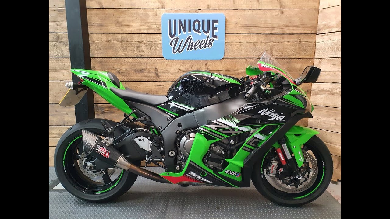 a 2017 '67 Kawasaki Ninja 650 Sports Tourer Used Motorcycle