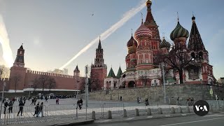 Some in Russia ready to ‘open the champagne’ ahead of expected Ukraine peace talks | VOA News