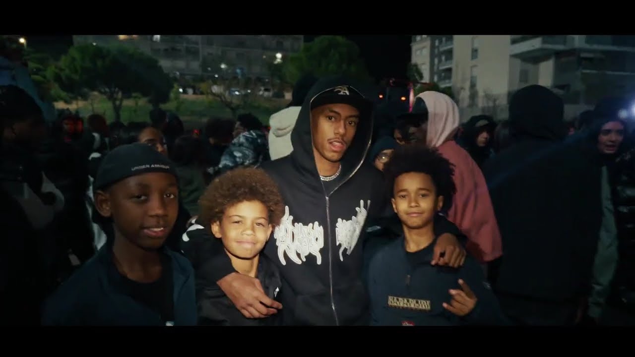 Watch JD - Bébé Ha (Visualizer) on YouTube Watch JD - Bébé Ha (Visualizer) on YouTube