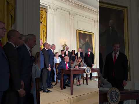 President Trump signs executive order on foster care with first lady Melania Trump