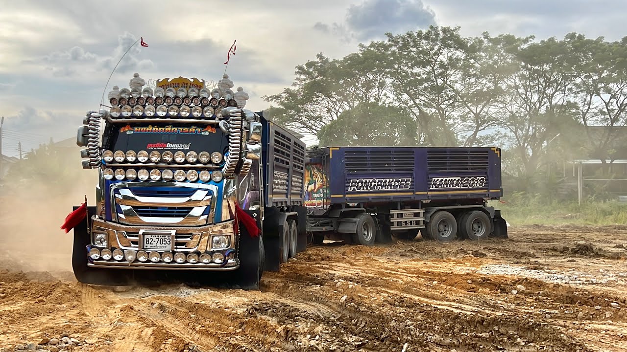 มาดูรถพ่วงวิ่งดินลูกรังมาถมที่ หน้างานดินหนืดท่อลั้นๆ