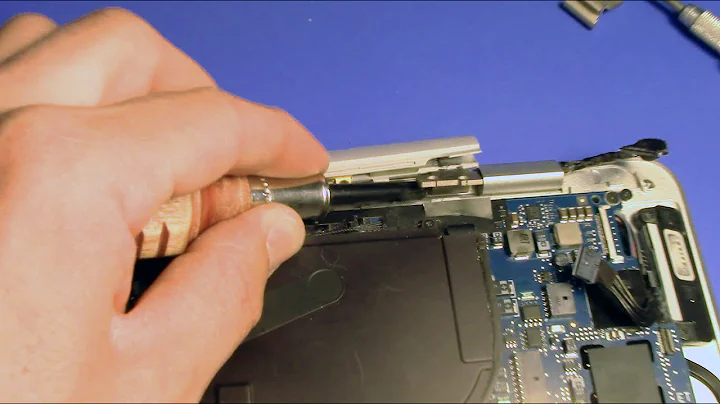 MacBook Air broken hinge repair replace - How to fix a loose screen