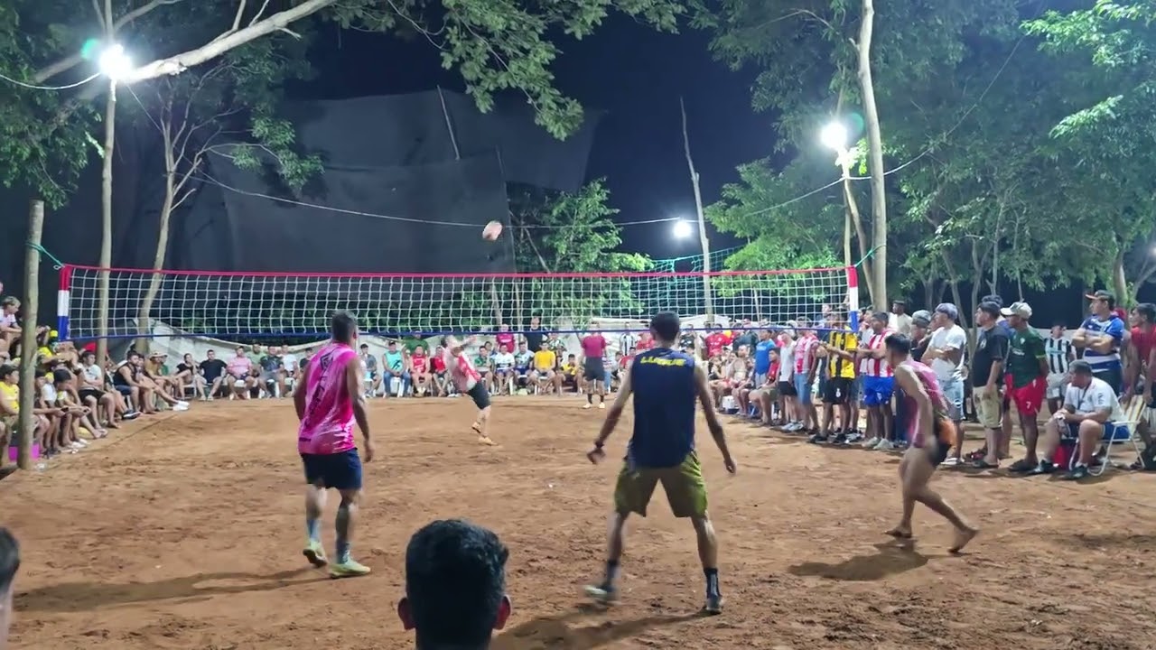 CESARITO, TINTO Y CHEPE VS ARQUERO, ALAN Y ESTEBAN VILLARRICA - DAN VENTAJA LEVANTE PIE - BERTONI