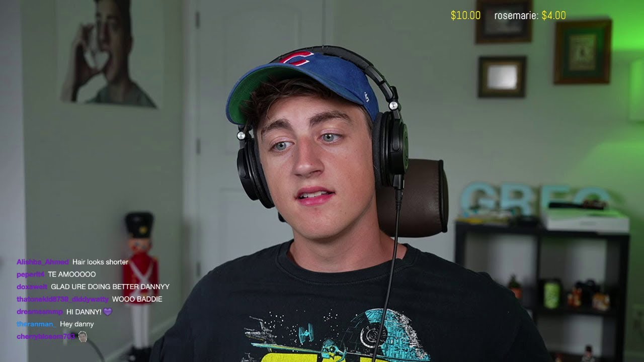 Danny Gonzalez Twitch stream 2021.07.07 - minecraft with friends