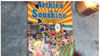ASMR Archie Magazine reading + random finger tracing + page turning (Soft Spoken) screenshot 3