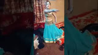 Beautiful And Hot Shemale Dance️