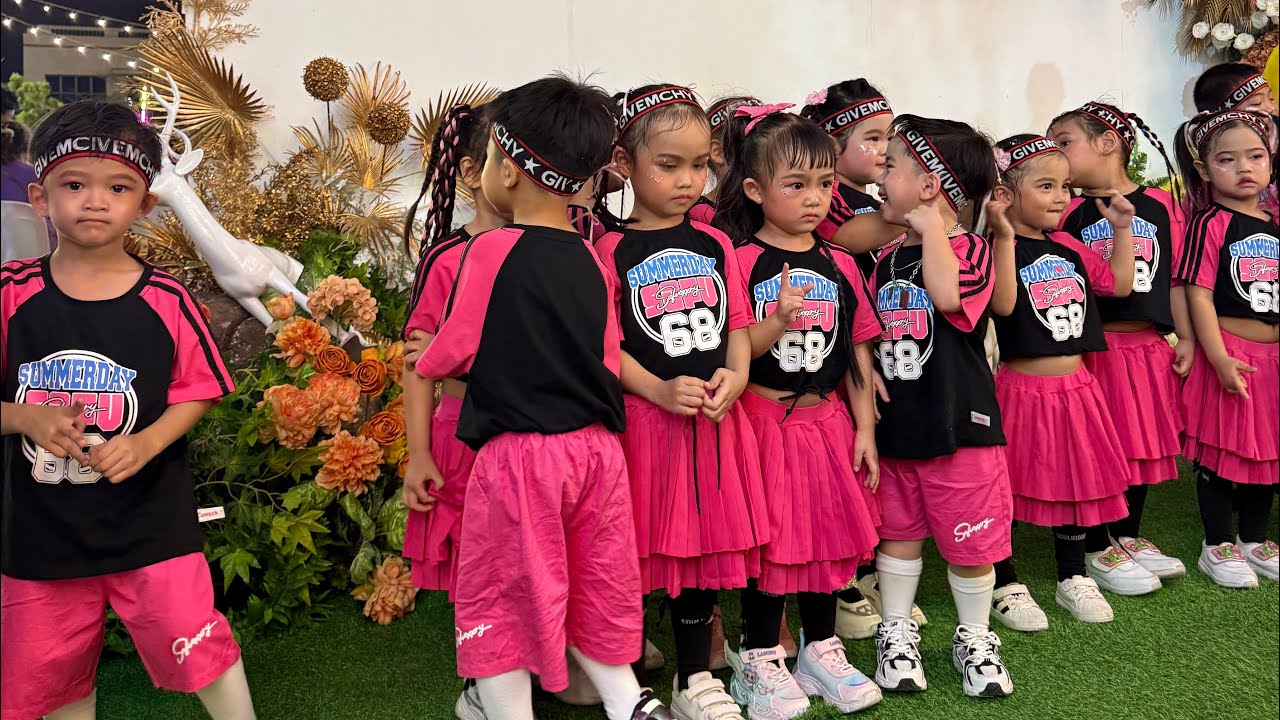 ยกมาทั้งสวน by น้องมาลีน อ.1