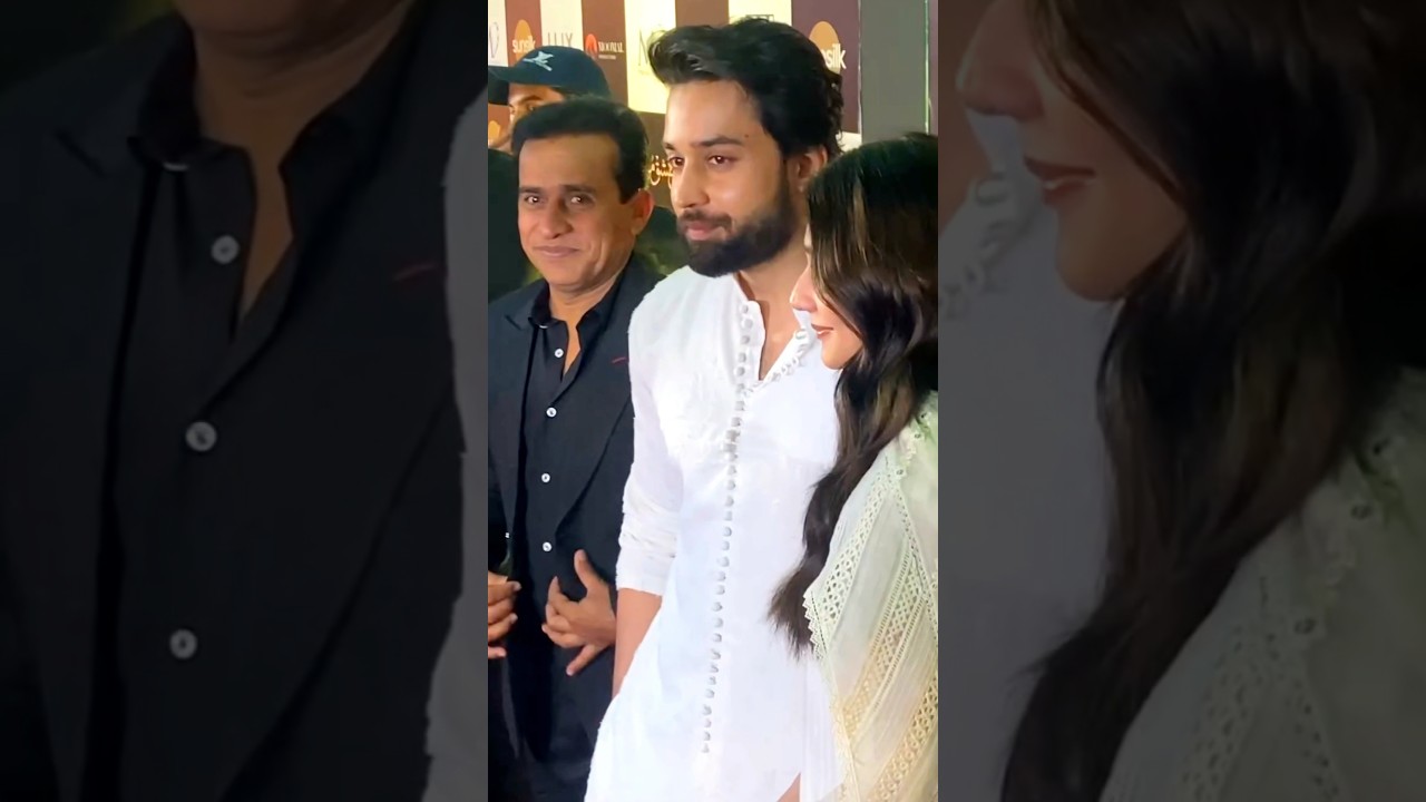 Thank you everyone for your love at the Ishq Murshid grand finale premiere in Lahore Bhallay😍💕