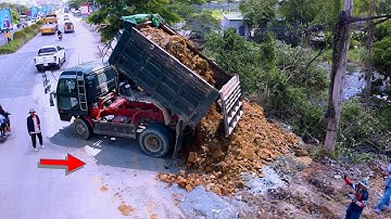 Scary Machinery Dumping! Transforming a Landfill Dumping & Dozer in Action!