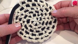 How to Start crocheting in Round using T-Shirt Yarn/ Easy T-shirt Yarn Crochet in Round