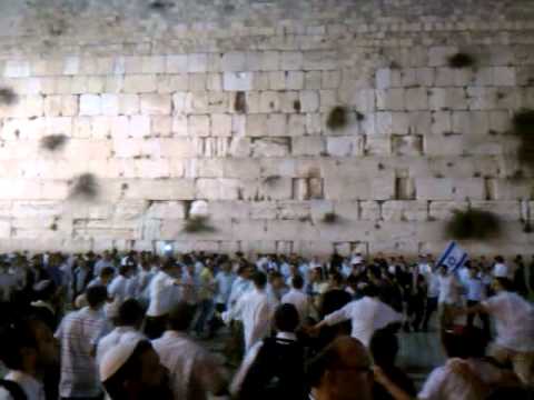 The dancing at the wall. Jerusalem Day celebration