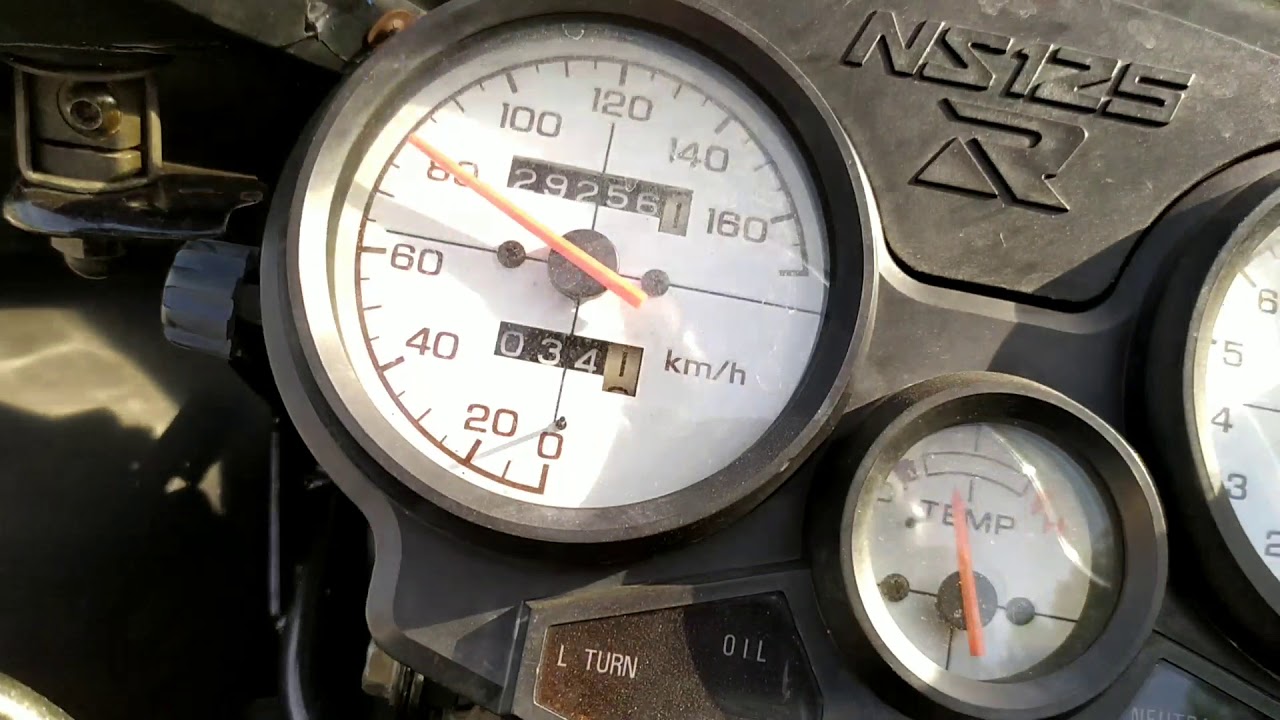 Honda NS 125R Rothmans 1988 full speed