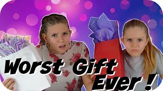 Download Worst Gift Ever Challenge || $15 Challenge || Taylor And Vanessa Video MP3 Worst Gift Ever Challenge || $15 Challenge || Taylor And Vanessa
