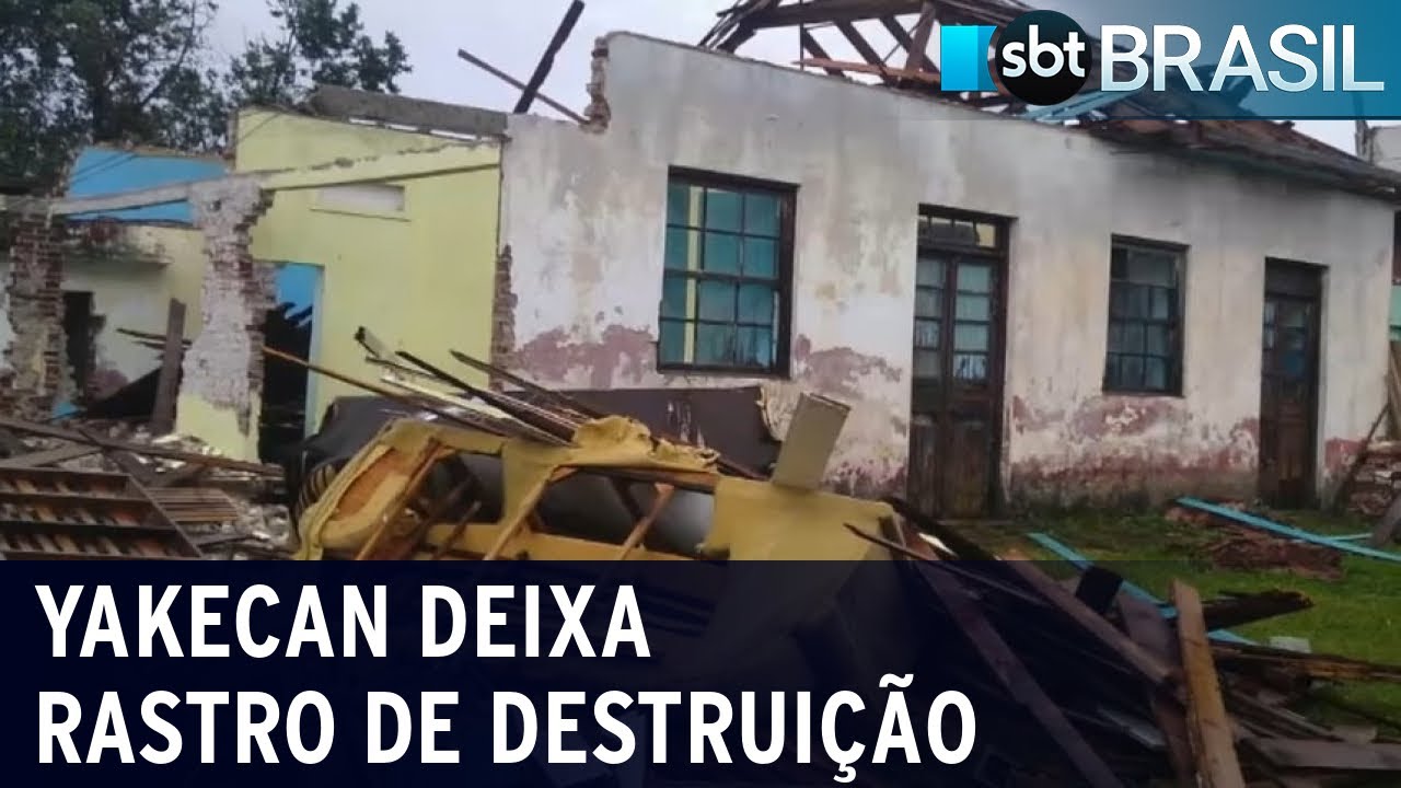 Ciclone Yakecan deixa rastro de destruição na região sul do Brasil | SBT Brasil (18/05/22)