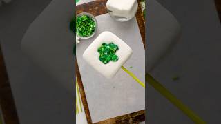 Shamrock Marshmallow Pop #stpatricksday #marshmallow #easydessert