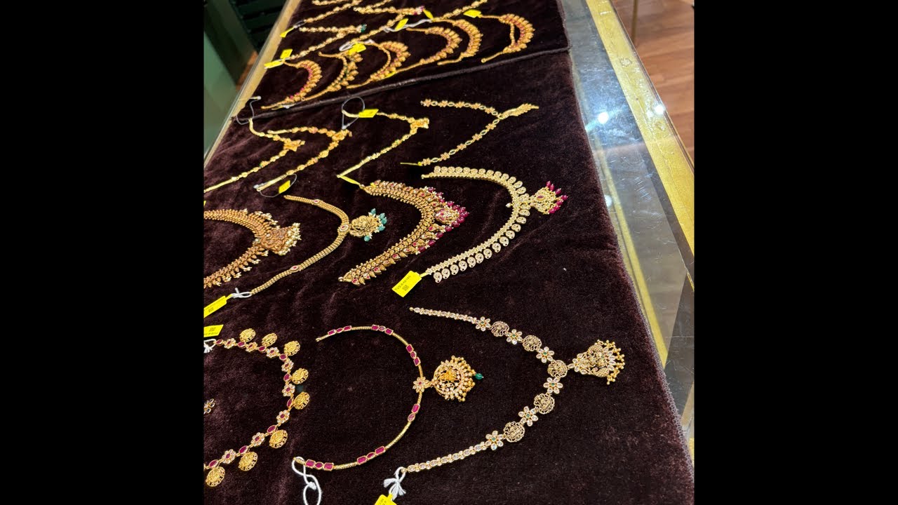 Light weight necklace collections from @thevellshop . Silver jewellery